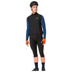 Veste VTT Oakley Elements Insulated Vest Blackout -Sportif Série Boutique c1e69018610f2a7fae9726e7ffaff46870d8b5f2 H23OAKLVTT3339743 901