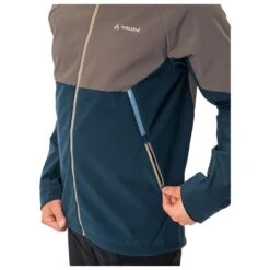 Veste VTT Vaude Men's Qimsa Softshell Jacket Coconut - Dark Sea 9 Veste VTT Vaude Men's Qimsa Softshell Jacket Coconut - Dark Sea -Sportif Série Boutique bfd70483c39de698933295fa79dfc225f9c5d53c H23VAUDVTT2252176 902